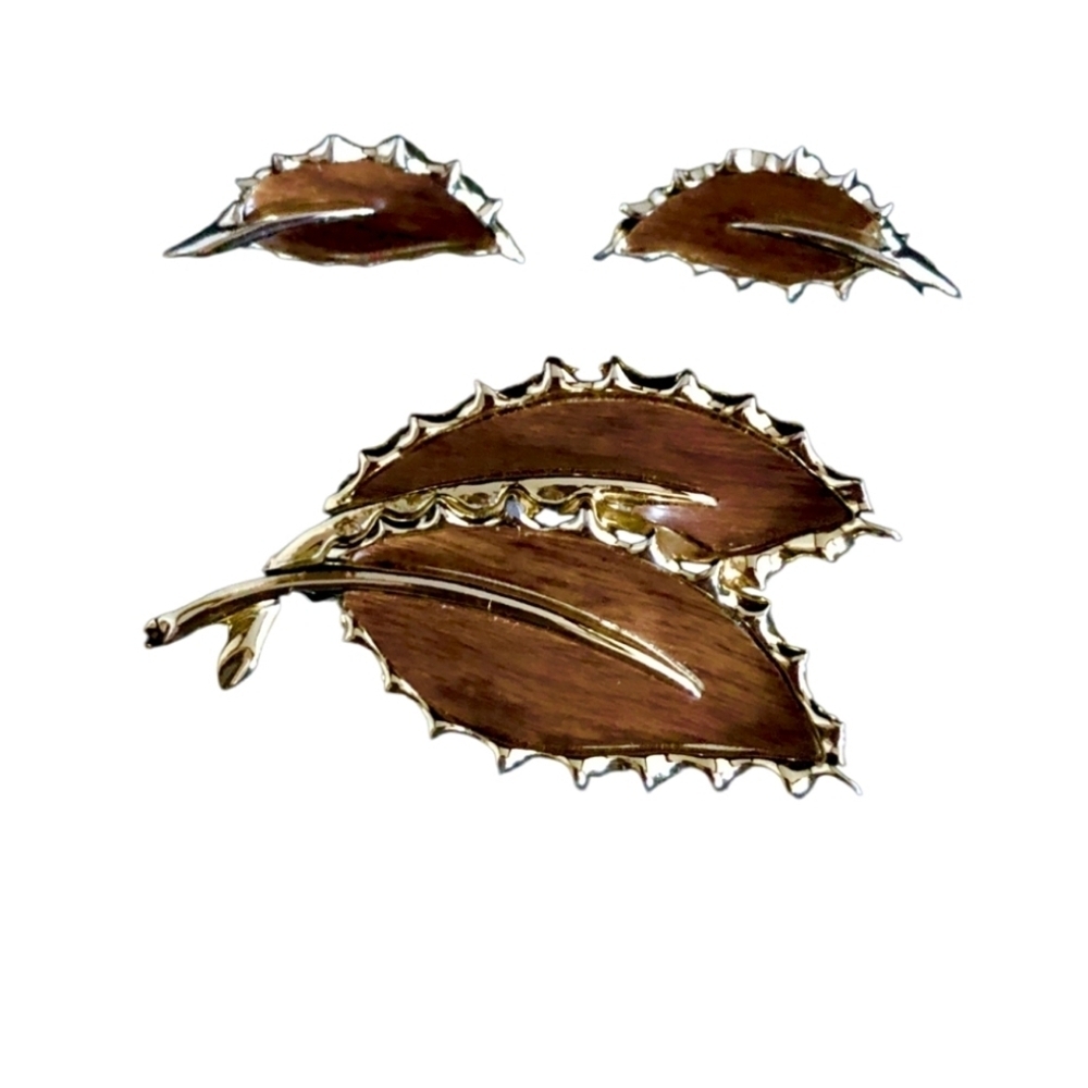 60s Sarah Coventry Leaves Earrings & Brooch  set